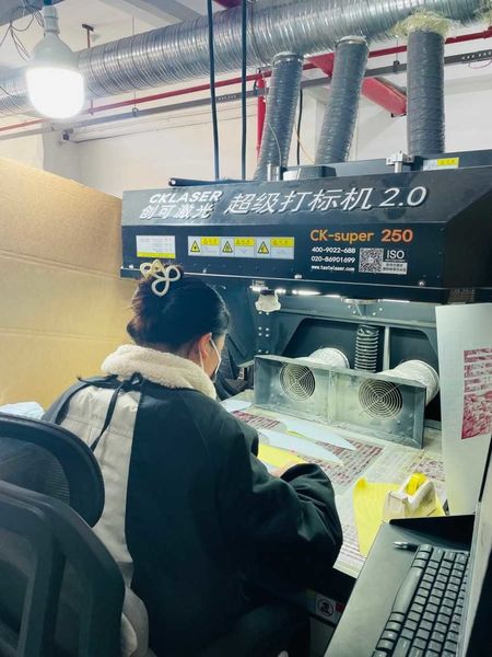 Yiwu Y & Q Transfer Co. Ltd linia produkcyjna producenta
