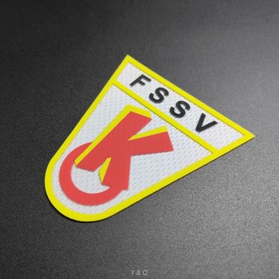 Coupe de football brodée sur mesure Appliquez du fer sur les étiquettes de nom
